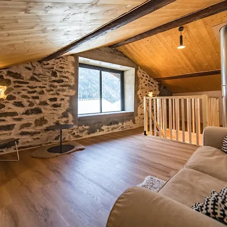 Holiday home Renovated Triplex House 8 Guests