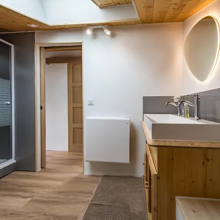 Holiday home Renovated Triplex House 8 Guests
